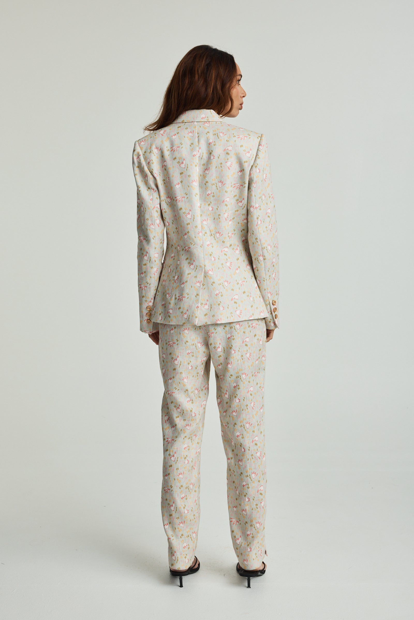 Jari & Jiinda Sage Linen Slimline Comfort Jacket (Ready To Wear)