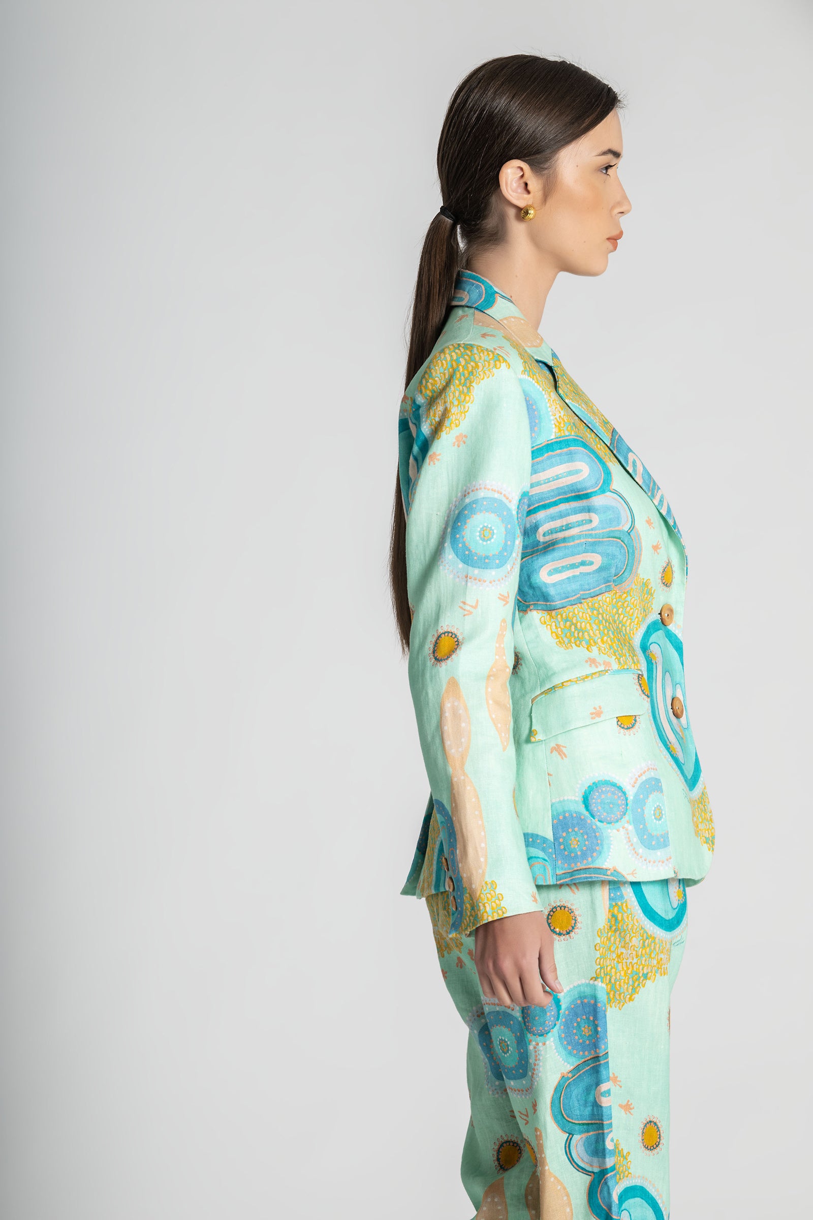 Ngaarlu Linen Slimline Comfort Jacket