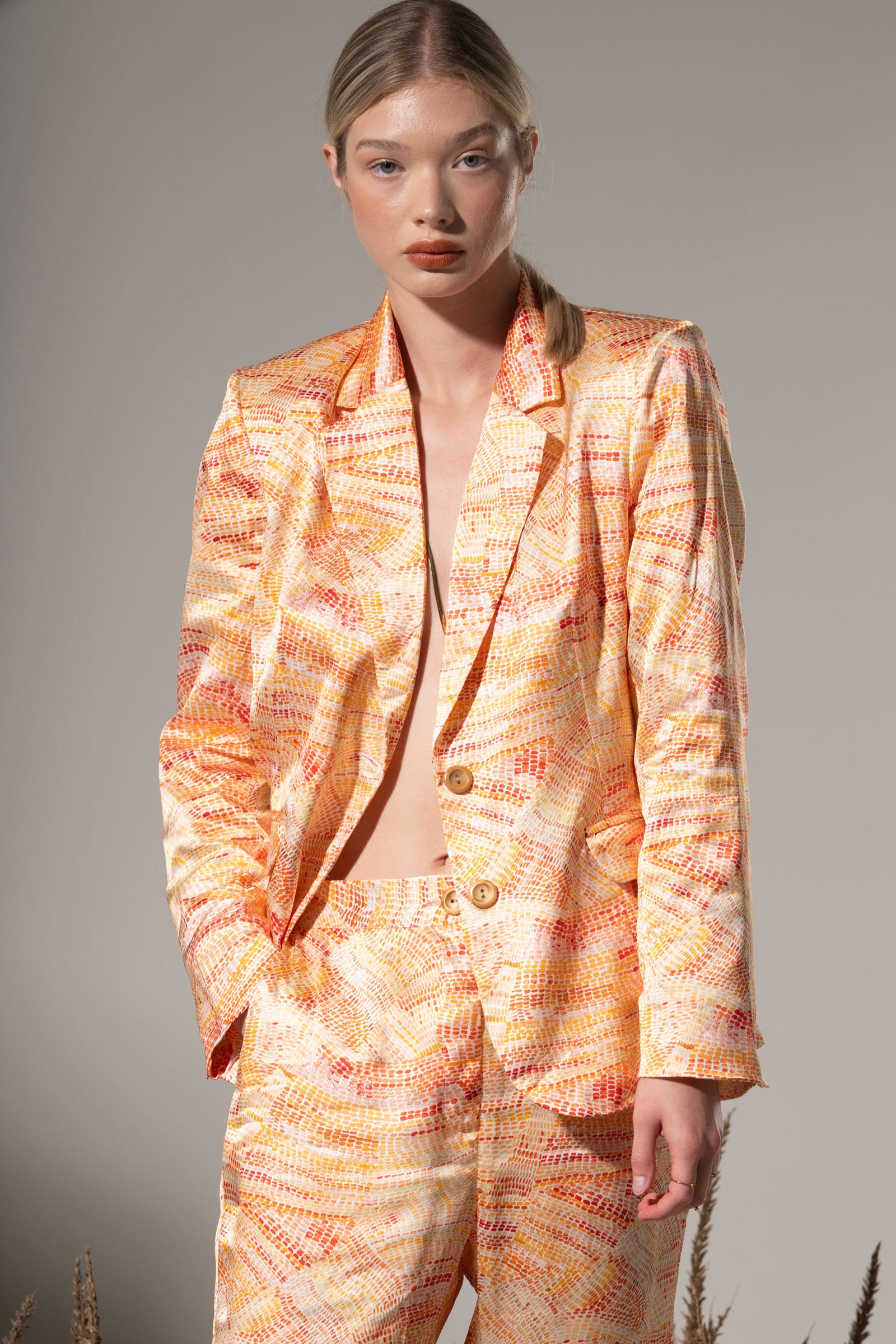 Jaanymili Sunset Slimline Comfort Silk Jacket