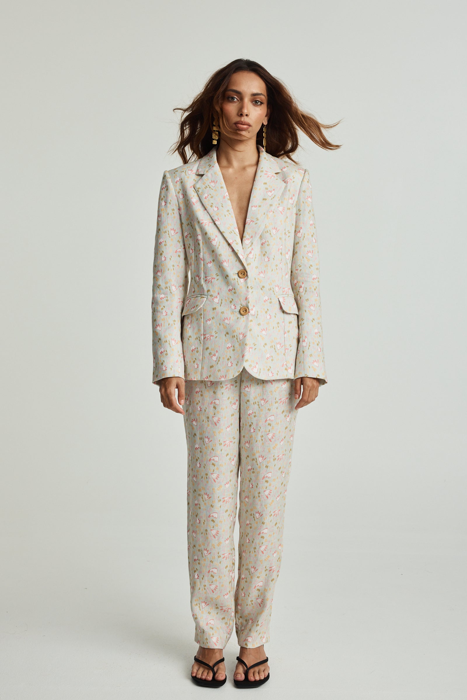 Jari & Jinda Sage Linen Flattering Pant