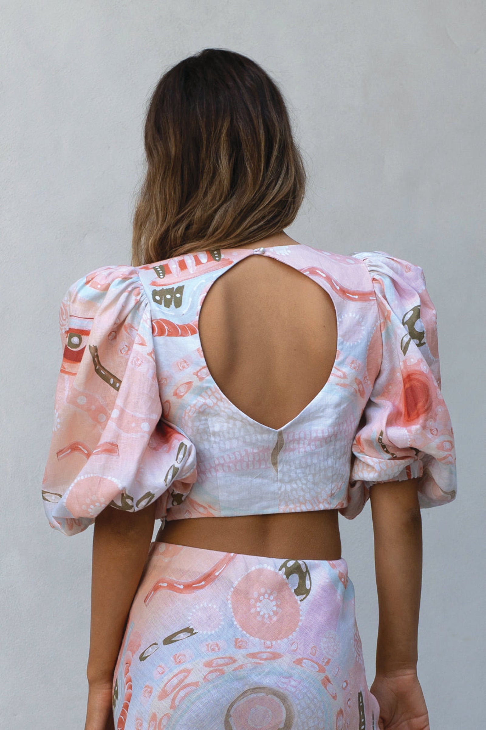 Miinggi Linen Full Sleeve Keyhole Blouse (Ready To Wear)