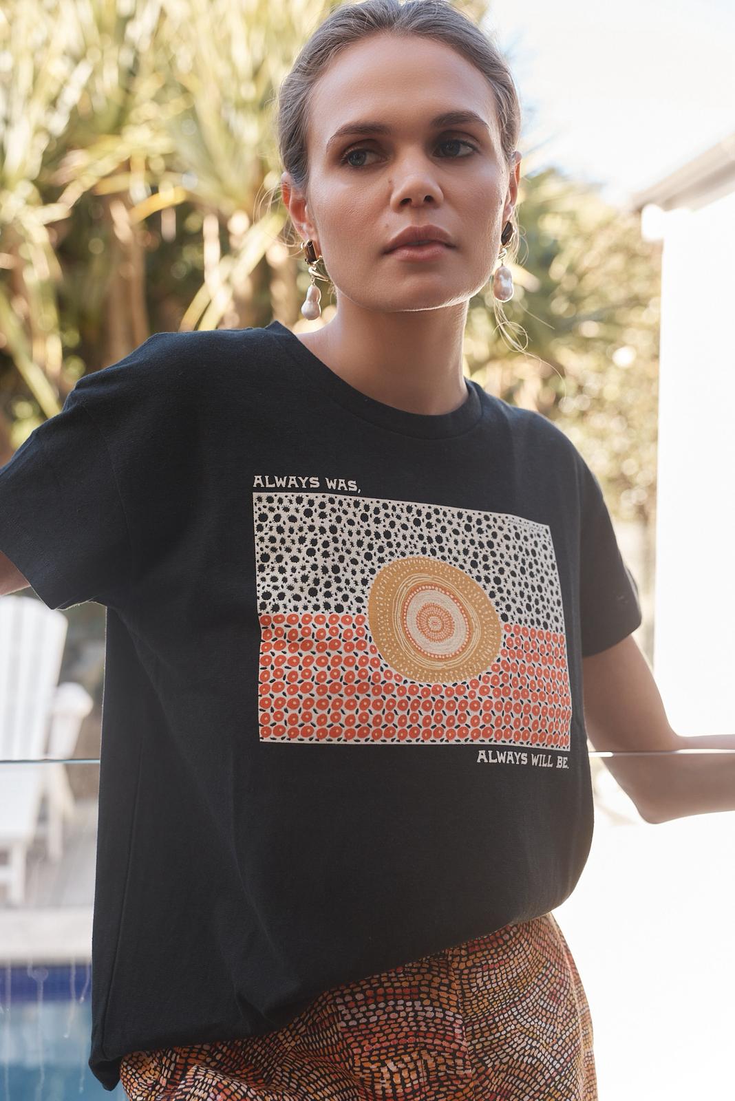 Womens Jagun Black Flag Tee