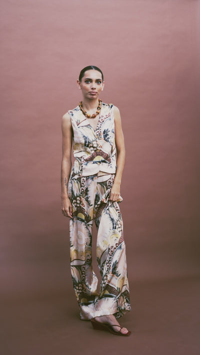 Silk-wide-legged-pant-video